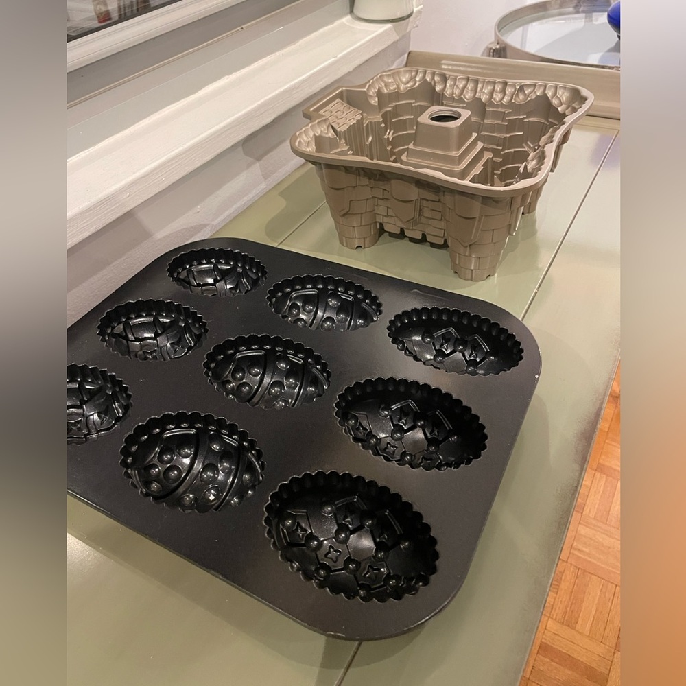 Williams and Sonoma Baking Trays